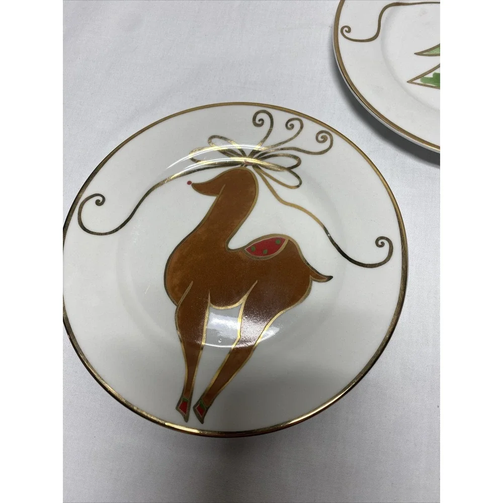 Pier 1 Christmas Reindeer Stars Tree Plates Gold Rimmed 7